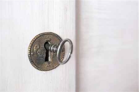 possibilities - Key in keyhole Stock Photo - Premium Royalty-Free, Code: 689-05611252