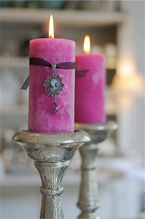 Two burning candles Foto de stock - Sin royalties Premium, Código: 689-05611262