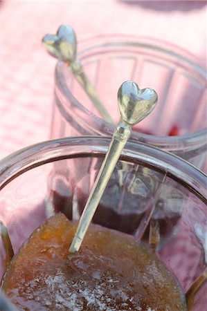 Marmelade in Gläser Stockbilder - Premium RF Lizenzfrei, Bildnummer: 689-05611304