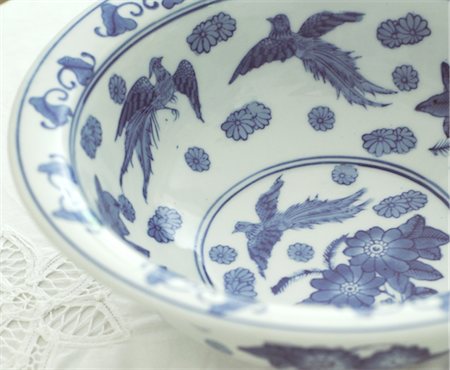 porcelana - Ornate bowl Foto de stock - Sin royalties Premium, Código: 689-05611410