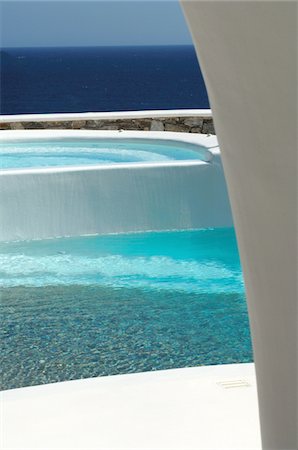 Swimming pool above the ocean Foto de stock - Sin royalties Premium, Código: 689-05611742