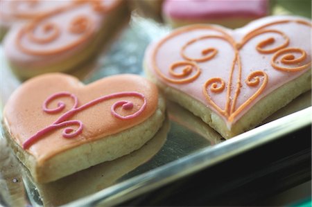 Heart-shaped confectionary Foto de stock - Sin royalties Premium, Código: 689-05612087