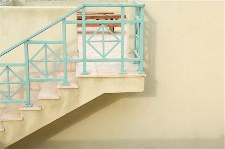 fassade - Treppen und Terrasse eines Hauses Stockbilder - Premium RF Lizenzfrei, Bildnummer: 689-05612158