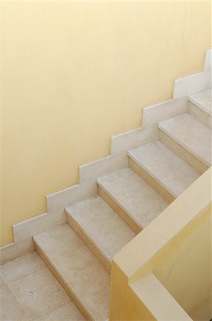 Escalier d'une maison Photographie de stock - Premium Libres de Droits, Code: 689-05612172