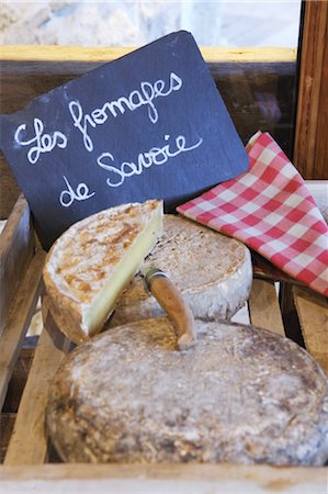 savoie - Käse aus Savoyen Stockbilder - Premium RF Lizenzfrei, Bildnummer: 689-05612261