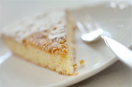 Almond cake Foto de stock - Sin royalties Premium, Código: 689-05612704