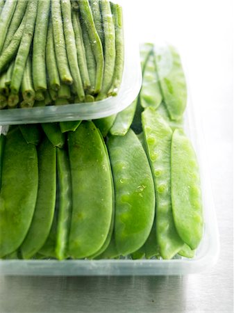 snow pea - Peasecods and green beans Stock Photo - Premium Royalty-Free, Code: 689-03124067