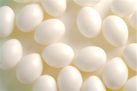 White eggs Fotografie stock - Premium Royalty-Free, Codice: 689-03124695