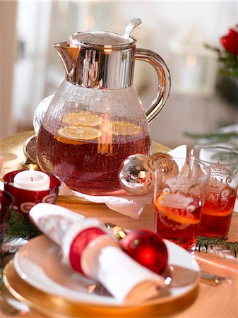 serviettenring - Table de Noël avec un bol à punch Photographie de stock - Premium Libres de Droits, Code: 689-03126203