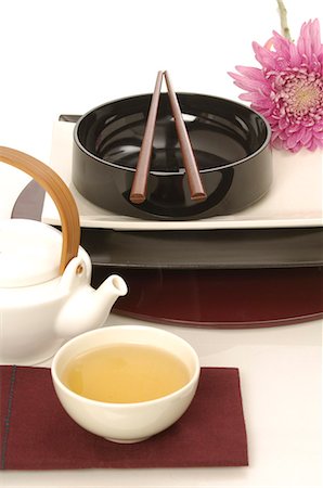 simsearch:689-03126660,k - Asian place setting with tea Foto de stock - Sin royalties Premium, Código: 689-03126366