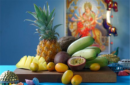 pineapple coconut - Fruits Stock Photo - Premium Royalty-Free, Code: 689-03127970