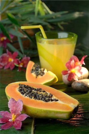 fruit pulp - Papaya and juice Stock Photo - Premium Royalty-Free, Code: 689-03128010