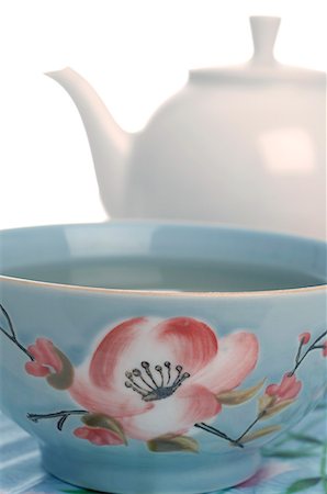 simsearch:689-03126660,k - Asian tea cup Foto de stock - Sin royalties Premium, Código: 689-03128558