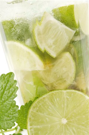 simsearch:689-03128771,k - Mojito Stock Photo - Premium Royalty-Free, Code: 689-03128749