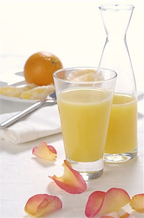 simsearch:689-03124058,k - Orange juice Foto de stock - Sin royalties Premium, Código: 689-03129648