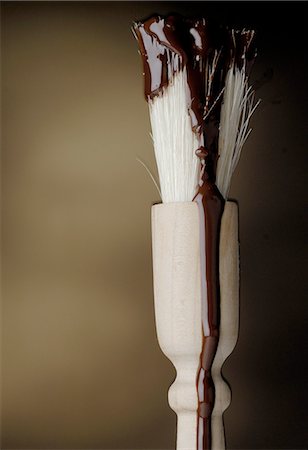 simsearch:689-03129673,k - Brush with melted chocolate Stock Photo - Premium Royalty-Free, Code: 689-03129673