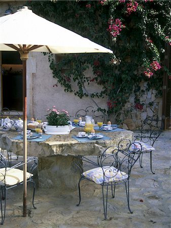 simsearch:689-03130407,k - Table on mediterranean terrace Stock Photo - Premium Royalty-Free, Code: 689-03129833