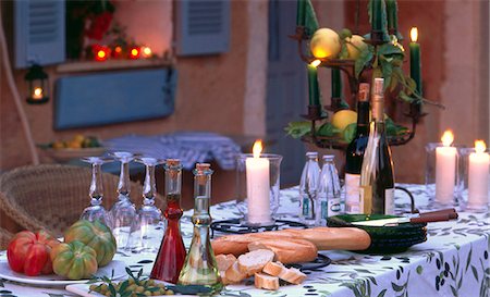 simsearch:689-03130324,k - Table setting in southern ambience Stock Photo - Premium Royalty-Free, Code: 689-03123698