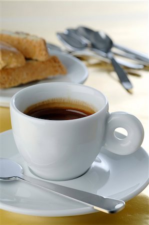 Cup of coffee Stock Photo - Premium Royalty-Free, Code: 689-03130701