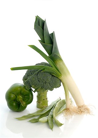 simsearch:689-03130398,k - Green vegetables Foto de stock - Sin royalties Premium, Código: 689-03131480