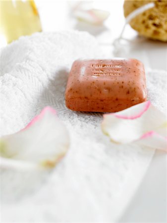 Rose soap Foto de stock - Sin royalties Premium, Código: 689-03733239