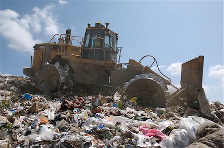 simsearch:694-03327856,k - Digger working at landfill site Stock Photo - Premium Royalty-Free, Code: 694-03327886