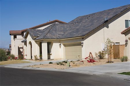estate - Large New House Stock Photo - Premium Royalty-Free, Code: 694-03329131
