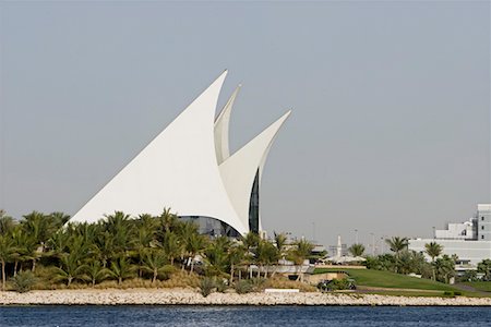 deira - Dubai, UAE, white sails of Dubai Creek Golf & Yacht Club in Deira Fotografie stock - Premium Royalty-Free, Codice: 694-03331866