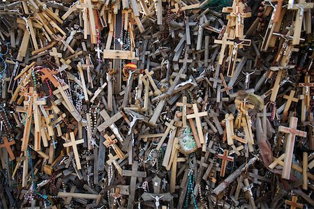 Lituanien-cimetière, Croix en bois Photographie de stock - Premium Libres de Droits, Code: 694-03333043