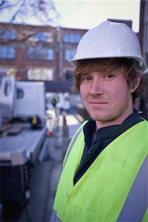 A portrait of a builder Stock Photo - Premium Royalty-Free, Code: 694-03783278