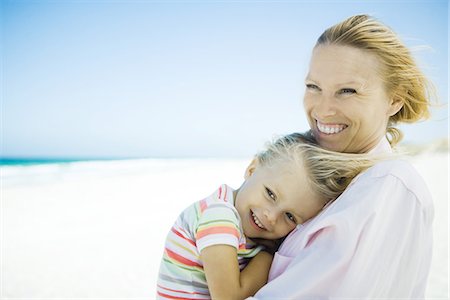 simsearch:695-03375963,k - Little girl with mother on beach Stock Photo - Premium Royalty-Free, Code: 695-05766109