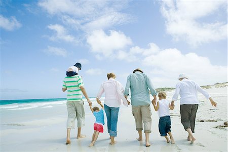 Family on beach Foto de stock - Sin royalties Premium, Código: 695-05766121