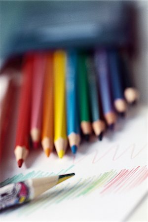 fourniture scolaire - Set of colored pencils Foto de stock - Sin royalties Premium, Código: 695-05769458