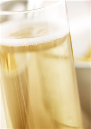 simsearch:695-05773119,k - Glass of champagne, extreme close-up Stock Photo - Premium Royalty-Free, Code: 695-05774853