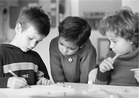 simsearch:695-05776481,k - Children drawing, head and shoulders, b&w Stock Photo - Premium Royalty-Free, Code: 695-05776425