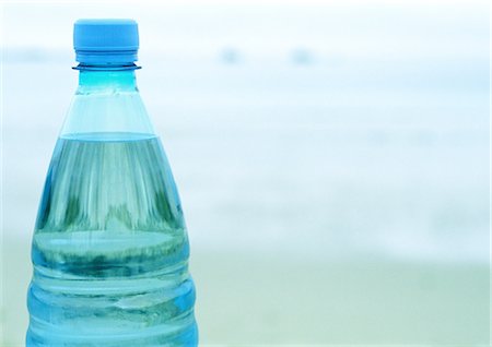 simsearch:695-05772261,k - Bottle of mineral water, close-up Stock Photo - Premium Royalty-Free, Code: 695-05778355