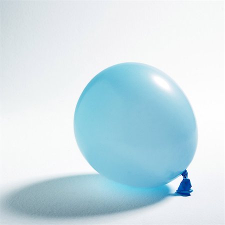 Ballon bleu Photographie de stock - Premium Libres de Droits, Code: 695-05778753