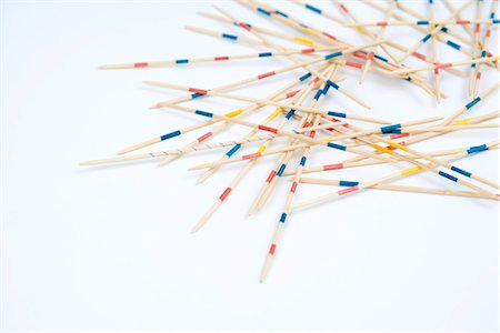 simsearch:695-05768053,k - Tas de pick up sticks, gros plan Photographie de stock - Premium Libres de Droits, Code: 695-05779527