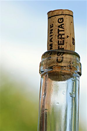 Corked bottle Stock Photo - Premium Royalty-Free, Code: 695-05771693