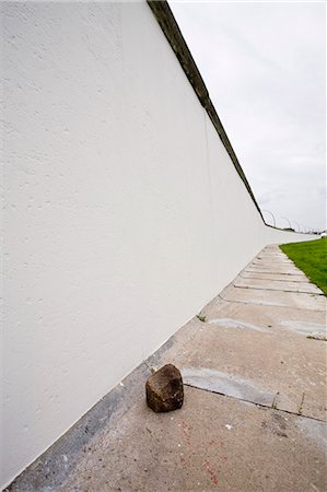 Germany, Berlin, Berlin Wall (back side of the East Side Gallery) Stock Photo - Premium Royalty-Free, Code: 695-05771790