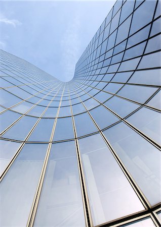 simsearch:632-01828538,k - Skyscraper, low angle, abstract view Stock Photo - Premium Royalty-Free, Code: 695-03374231