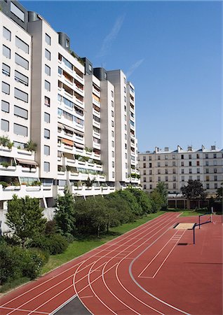 simsearch:695-03373539,k - Apartment complex and running track Stock Photo - Premium Royalty-Free, Code: 695-03375021