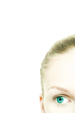 simsearch:695-03375605,k - Young woman's eye and forehead, extreme close-up Foto de stock - Royalty Free Premium, Número: 695-03375627