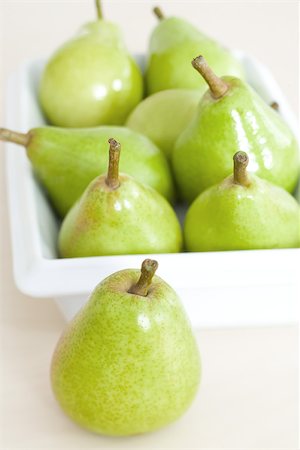 pera - Fresh pears, close-up Foto de stock - Sin royalties Premium, Código: 695-03379849
