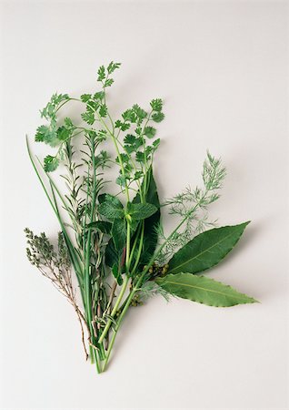 simsearch:633-01274408,k - Assortment of fresh herbs Foto de stock - Sin royalties Premium, Código: 695-03380755