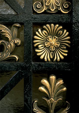 Brass floral motif, close-up Stock Photo - Premium Royalty-Free, Code: 695-03380809