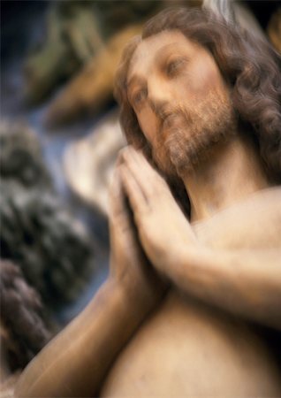 simsearch:400-04954146,k - Statue von Christus, Flachwinkelansicht, verschwommen Stockbilder - Premium RF Lizenzfrei, Bildnummer: 695-03382269