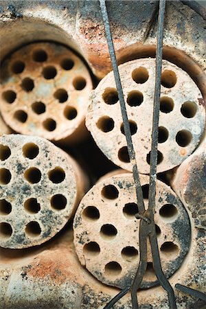 fontaine - Concrete pipes, close-up, full frame Foto de stock - Sin royalties Premium, Código: 696-03394489