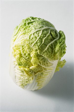 simsearch:696-03395514,k - Chinese cabbage, close-up, high angle view Foto de stock - Sin royalties Premium, Código: 696-03395543