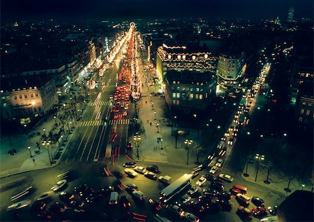 street lights in paris - France, Paris, Place de l'Etoile, vue grand angle Photographie de stock - Premium Libres de Droits, Code: 696-03396346